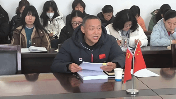 信息工程学院:召开“双高计划”建设工作学习培训会